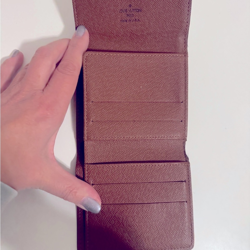 Louis Vuitton Compact Wallet - Picture 4 of 6